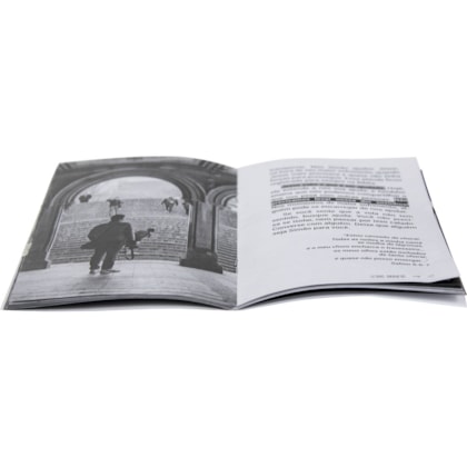 image_b2826c6c-c21b-4098-93ef-13021bedd5bb